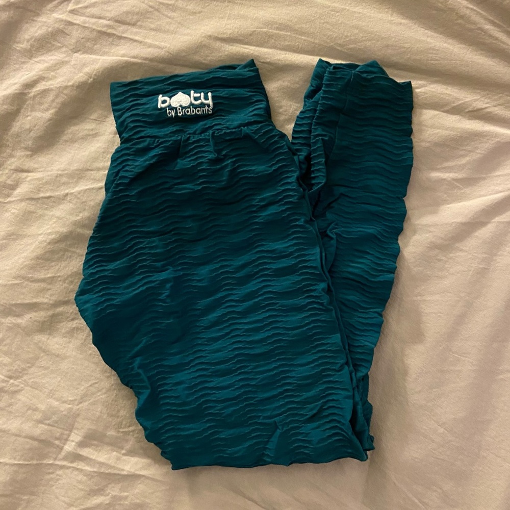 EUC booty by brabants teal leggings